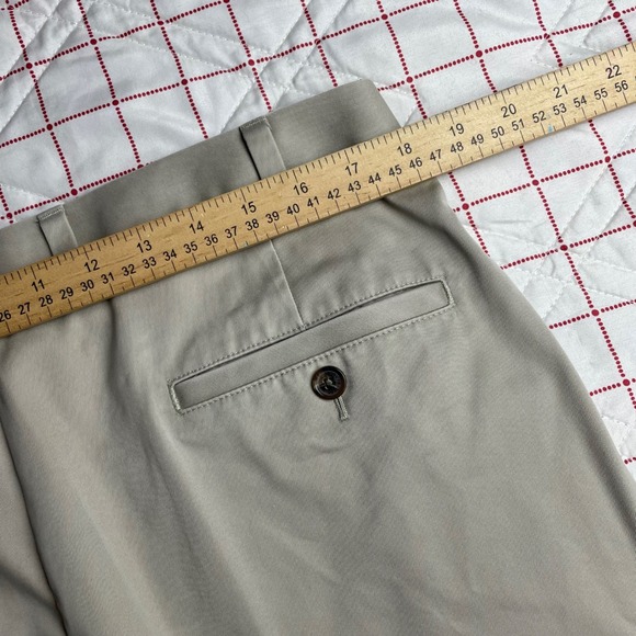 Brooks Brothers Advantage Chino Hudson Light Weight Mens Khaki Pants W36 L30 - Picture 11 of 11